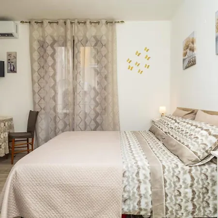 La Gioia Πανσιόν 3*